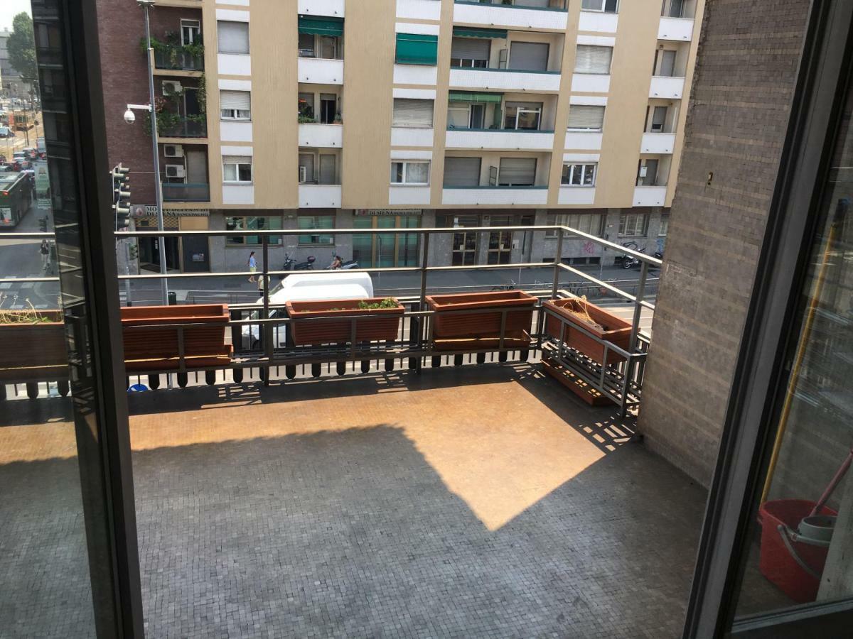 Rio Central M3 Sondrio E Stazione Centrale Milan Luaran gambar