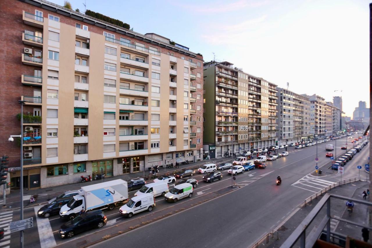 Rio Central M3 Sondrio E Stazione Centrale Milan Luaran gambar